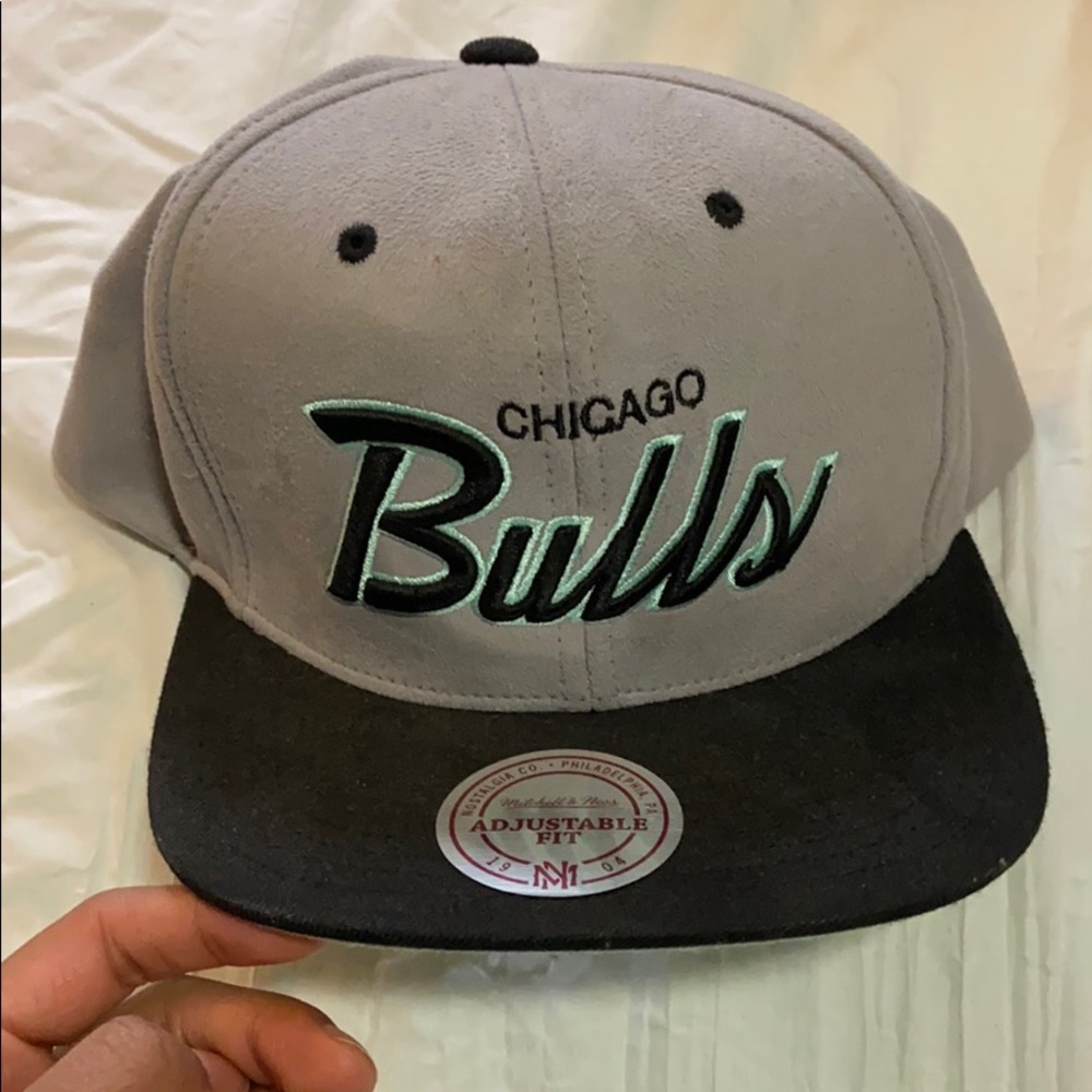 Chicago Bulls adjustable strap snap back